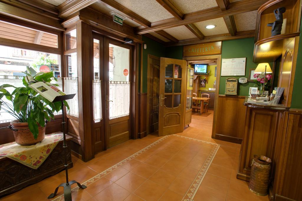 Hotel Avenida Benasque Eksteriør billede